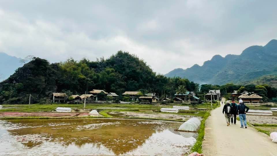 Cycling Northern Vietnam Family Tour 12 Days